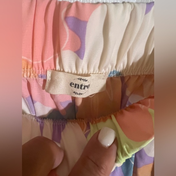 Entro multi color top sz M - Picture 2 of 5